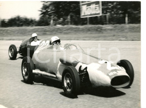 1960 MONZA - G. P. DELLA LOTTERIA Coppa SHELL - Passaggio di Carmelo GENOVESE