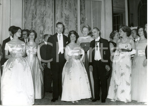 1960 PARIS Matrimonio Françoise de BOURBON-PARME con Édouard de LOBKOWICZ Foto