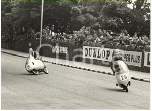 1957 ISOLA DI MAN - Classe 250 - Dave CHADWICK su MV e František BARTOŠ su CZ