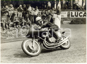 1957 ISOLA DI MAN Tourist Trophy - John SURTEES su moto MV AGUSTA Classe 500