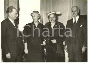 1953 ROMA - Alcide DE GASPERI con Ellsworth BUNKER Ambasciatore USA e loro mogli