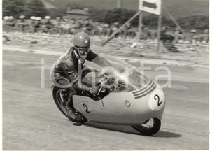 1957 ISOLA DI MAN Tourist Trophy - Roberto COLOMBO in gara su moto MV AGUSTA 250
