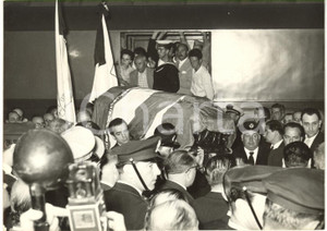 1954 ROMA - STAZIONE TERMINI Morte Alcide DE GASPERI - Arrivo del feretro (2) 