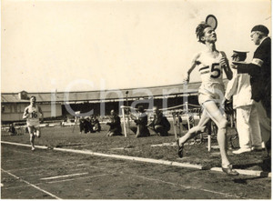 Fotografia d epoca originale 1955 LONDON White City Stadium  SÃ¡ndor IHAROS and Ken WOOD at the BRITISH GAMES 1
