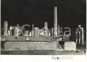 1956 POMPEI (NA) Veduta notturna delle rovine del TEMPIO DI GIOVE *Foto 18x13 