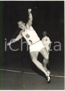 1957 MILANO ARENA CIVICA Lancio del giavellotto - Bill DUCKWORTH durante la gara