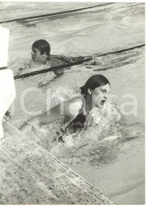 1959 ROMA Foro Italico STADIO DEL NUOTO Anita LONSBROUGH durante gara 200m rana