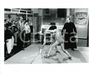 1987 RAI DUE - PORTOBELLO Enzo TORTORA durante sketch comico *Foto 25x20 cm (1)