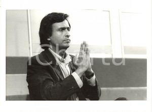 1985 ca. TELEVISIONE - Ritratto di Gigi SABANI (4) *Fotografia 24x18 cm