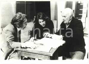 1975 MILANO - TEATRO Franco PARENTI AndrÃ©e Ruth SHAMMAH Giovanni TESTORI Foto Fotografia di agenzia con didascalia coeva al verso. CONDIZIONI: FAIR (bassa qualit&agrave; di stampa)FORMATO: 18x13 cm    originale e autentica 1