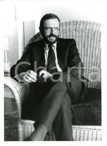 1985 ca CINEMA - Ritratto del regista Krzysztof ZANUSSI - Fotografia 18x24 cm