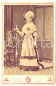 1880 ca FIRENZE Ritratto femminile in costume con pelliccia - Foto MONTABONE