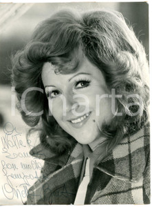 1980 ca MUSICA Ritratto di Orietta BERTI - Fotografia seriale con AUTOGRAFO