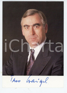 1990 ca GERMANIA Ritratto del politico Theo WAIGEL - Foto seriale con AUTOGRAFO