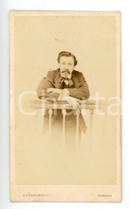 1870 ca TORINO Ritratto maschile alla balaustra *Foto A. L. VIALARDI - CDV