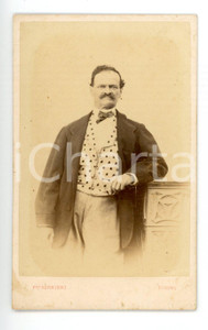 1865 ca TORINO Ritratto maschile con panciotto decorato *Foto F.lli BERNIERI CDV