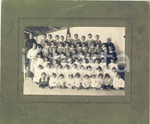 1920 ca GENOVA Ritratto di una scolaresca con le maestre - Foto ANDREATA 26x22