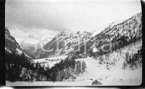 1925 CLAVIERE Veduta generale  *NEGATIVO ORIGINALE 3  Negativo originale in bianco e nero (su pellicola), in formato cm 6 x 4 E' severamente vietata la riproduzione. Tutti i diritti sono riservati.ICharta mette in vendita, sul negozio eBay e in esclusiva sul sito "icharta" il proprio archivio composto da numerose diapositive e negativi fotografici d'epoca, tutti originali e autentici, che attraversano la storia del costume italiano tra gli la fine degli anni Sessanta e Novanta.Si tratta di uno sguardo inedito sull'attualità, la politica, la vita quotidiana, il gossip e la cultura, che fotografa il cambiamento della nazione in quest'ultimo scorcio del XX secolo. Un'occasione unica per il mercato del collezionismo, che vede finalmente disponibile un archivio eccezionale per vastità, tematiche e condizioni, in un settore (il negativo fotografico e la diapositiva) di assoluta novità e dalle interessanti prospettive di investimento.  FAIR/discreto  FORMATO: cm 6 x 4 originale e autentica 1