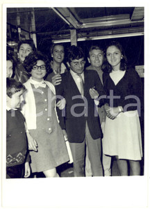 1970 ca BIELLA - AL BANO tra il pubblico in un locale - Foto 10x15 cm