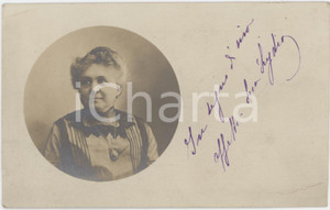 1925 ca TRECATE Ritratto della Signora Lydia - Foto ZECCHINATO 13x8 cm Fotografia d'epoca in formato cartolina postale, non viaggiata.FOTOGRAFO: Zecchinato - Novara, Trecate FAIR/discreto Piegature agli angoli Formato: 13x8 cm originale e autentica 1