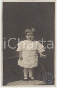 1920 ca PINEROLO Bambina in abito bianco - Ritratto - Foto TAVERA 8x13 cm