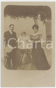 1900 ca COSTUME ITALIA Coppia con bambina sulla bicicletta - Foto 9x14