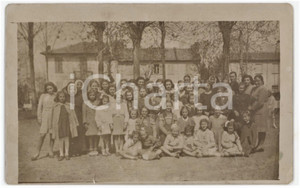 1930 ca ITALIA Istituto femminile - Allieve e suore - Foto DANNEGGIATA 14x9 cm