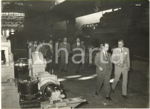 1965 ca ITALIA - ITALSIDER Delegazione in visita agli stabilimenti *Foto 18x13