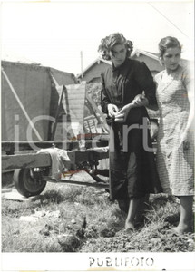 1954 BERNAREGGIO (MI) - Incendio del carrozzone di un circo (2) Foto 13x18