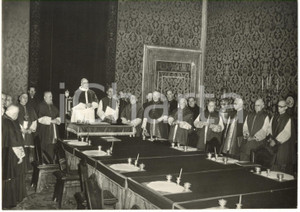 1955 VATICANO Papa PIO XII presiede seduta della Congregazione dei Riti - Foto