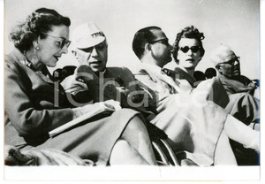 1959 LONDON Edwina ASHLEY with Jawaharlal NEHRU wearing jockey cap *Foto 18x13