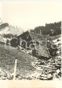 1954 BLONS Abitazione travolta da una valanga - Macerie dopo il disgelo *Foto