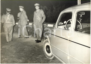 1957 CATANIA Carabinieri sulle tracce del "rapinatore solitario dell'Etna" *Foto