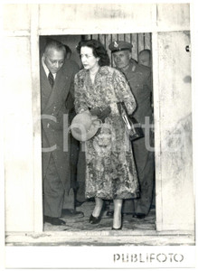 1955 NAPOLI Caso Bellentani - Contessa Pia BELLENTANI all'uscita dal carcere (1)