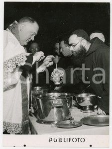 1954 MILANO DUOMO Cerimonia GIOVEDÌ SANTO - Distribuzione olio benedetto *Foto