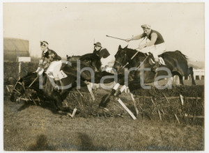 1960 NEWBURY Handicap Hurdle Race - William PIGOTT-BROWN falls from BLACKHEATH
