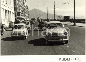 1955 NAPOLI - Presentazione nuova FIAT 600 in Via Partenope *Foto VINTAGE 18x13