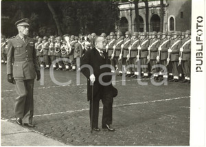  1954 ROMA VITTORIANO Presidente Shigeru YOSHIDA rende omaggio al MILITE IGNOTO