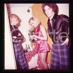 6X6cm NEGATIVO ORIGINALE*1970ca SPETTACOLO ITALIA Raffaella CARRA' e Ballerini 3