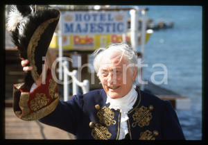 35mm vintage slide*1997 CANNES FILM FESTIVAL Jack PALANCE in costume d'epoca (6)