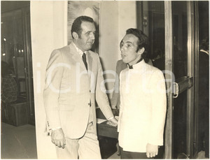 Fotografia d epoca originale 1971 ROMA  Pittore Domingo NOTARO alla sua mostra presso Galleria La Nuova Pesa 1