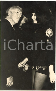 1970 ca ITALIA CINEMA - Luciano SALCE durante un party *Fotografia VINTAGE 