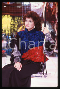 35mm vintage slide* 1985ca Ira VON FURSTENBERG - IL CAPPELLO SULLE VENTITRÉ (16)