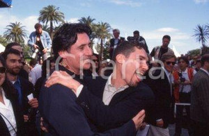 35mm vintage slide* 1995 CANNES film festival Gabriel BYRNE Bryan SINGER (2)
