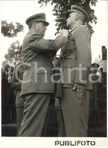 1954 ROMA Caserma Castro Pretorio - Colonnello Luigi RUSSO riceve medaglia d'oro