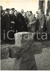 1957 POMEZIA - Presidente DDR Theodor HEUSS visita cimitero militare germanico