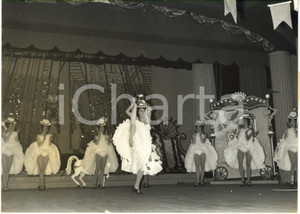 1963 PARIS Moulin Rouge - Répétition du French-Cancan *Photo VINTAGE 21x15 cm 