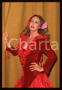 35mm vintage slide*1989 RAI 2 IMPROVVISANDO Ursula ANDRESS Ritratto attrice (5)