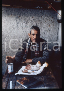 35mm vintage slide*1986 ROMANCE Walter CHIARI in una scena del film (2)