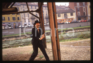 35mm vintage slide*1991 MILANO Nicola DI PINTO sul set de IL COMMISSARIO CORSO 1